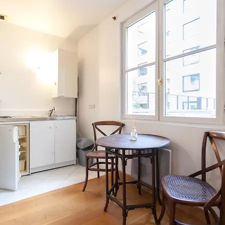 Nice Studio In The Center Of Paris Capucines